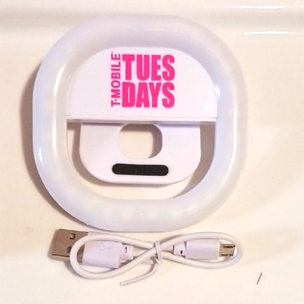 T Mobile ⚜️ White Selfie Ring Light 💕 "New"